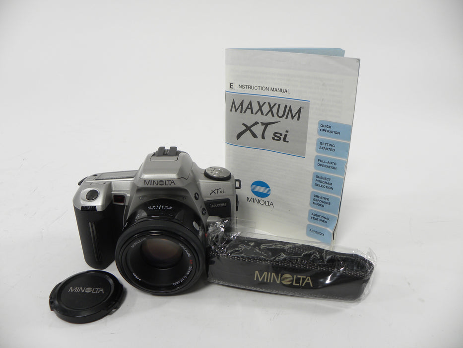 Minolta Maxxum XTsi 35mm SLR w/AF 50mm f1.7