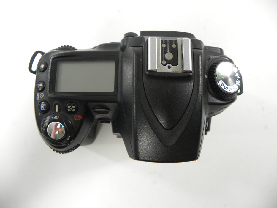 Nikon D90 12.3mp Digital SLR Camera body only (Parts)
