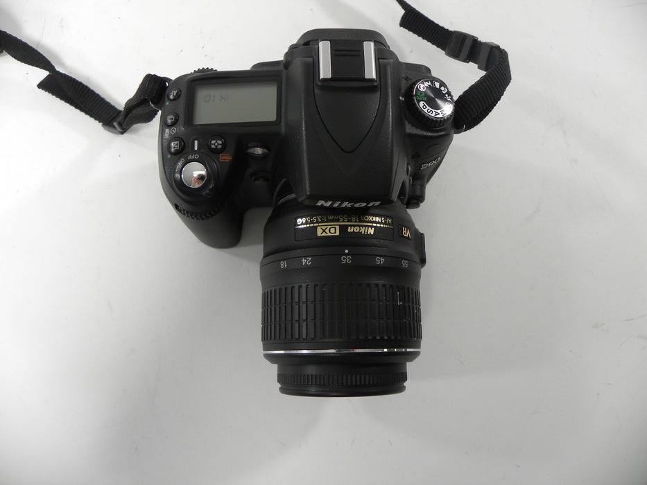 Nikon D90 12.3mp Digital SLR w/AF-S DX VR 18-55mm Shutter Ct. 6,622