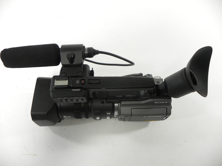 Sony DSR-PD170 MiniDV Camcorder   AS IS NO Returns!!
