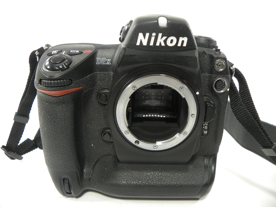 Nikon D2x 12.4mp Digital SLR Body Only Shutter Ct. 18,558
