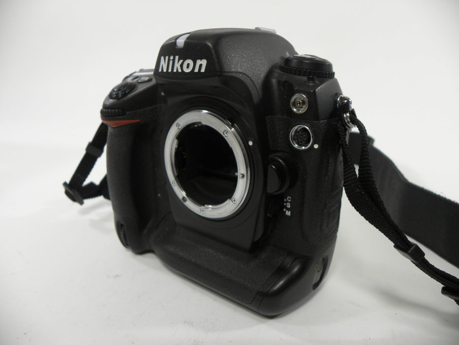 Nikon D2x 12.4mp Digital SLR Body Only Shutter Ct. 18,558