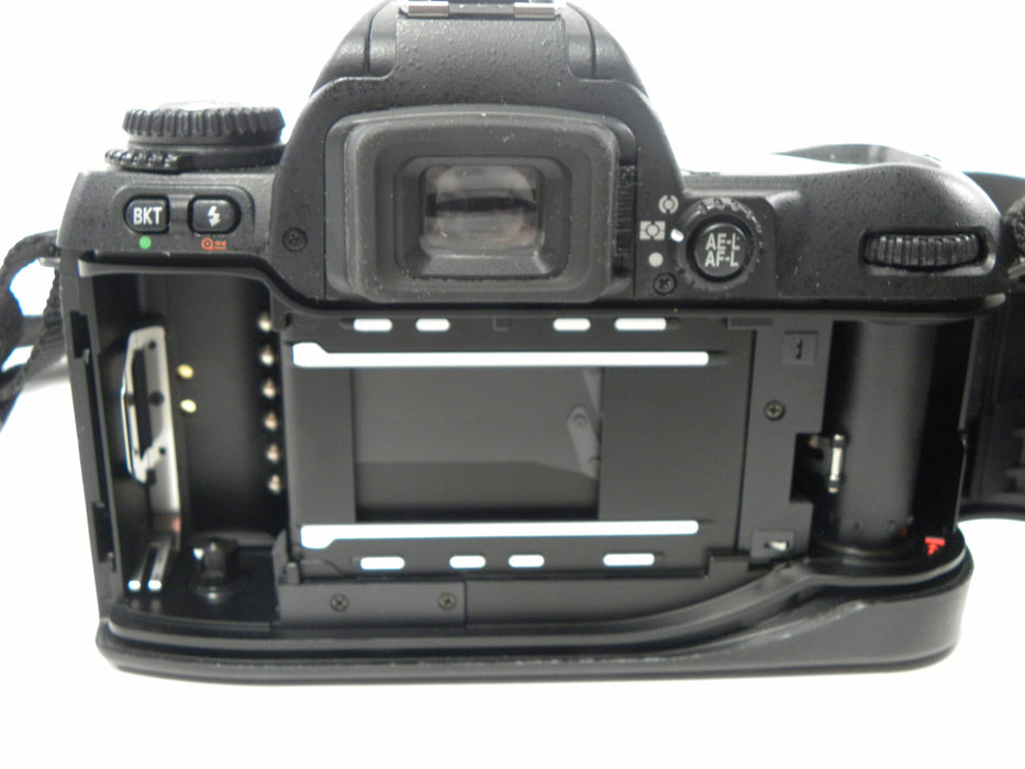 Nikon N80 35mm SLR w/Quantaray 28-80mm f3.5-5.6