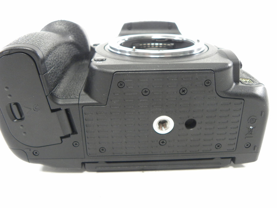 Nikon D780 24.5mp Digital SLR Body Only Shutter Ct. 2,397