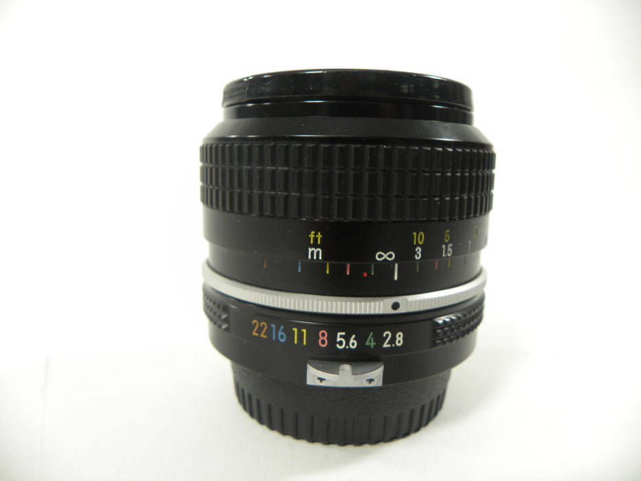 Nikon Nikkor 24mm f2.8