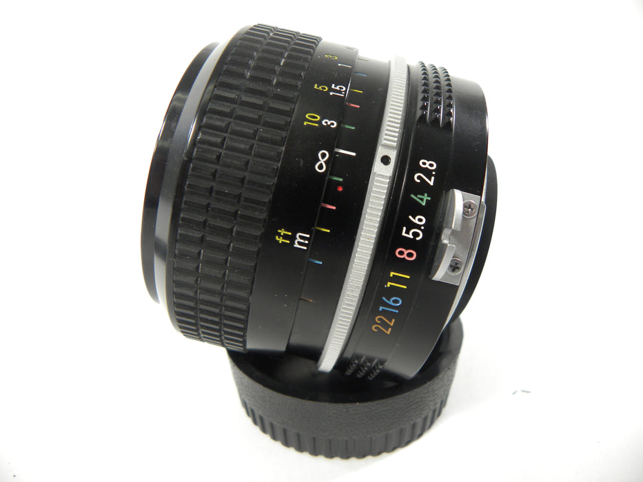 Nikon Nikkor 24mm f2.8