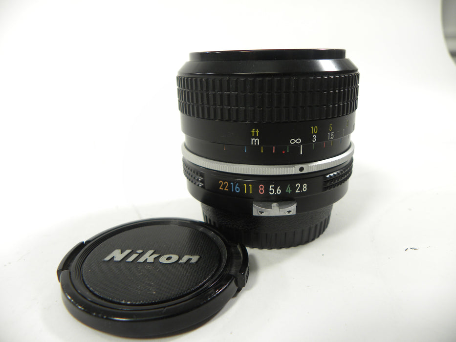 Nikon Nikkor 24mm f2.8
