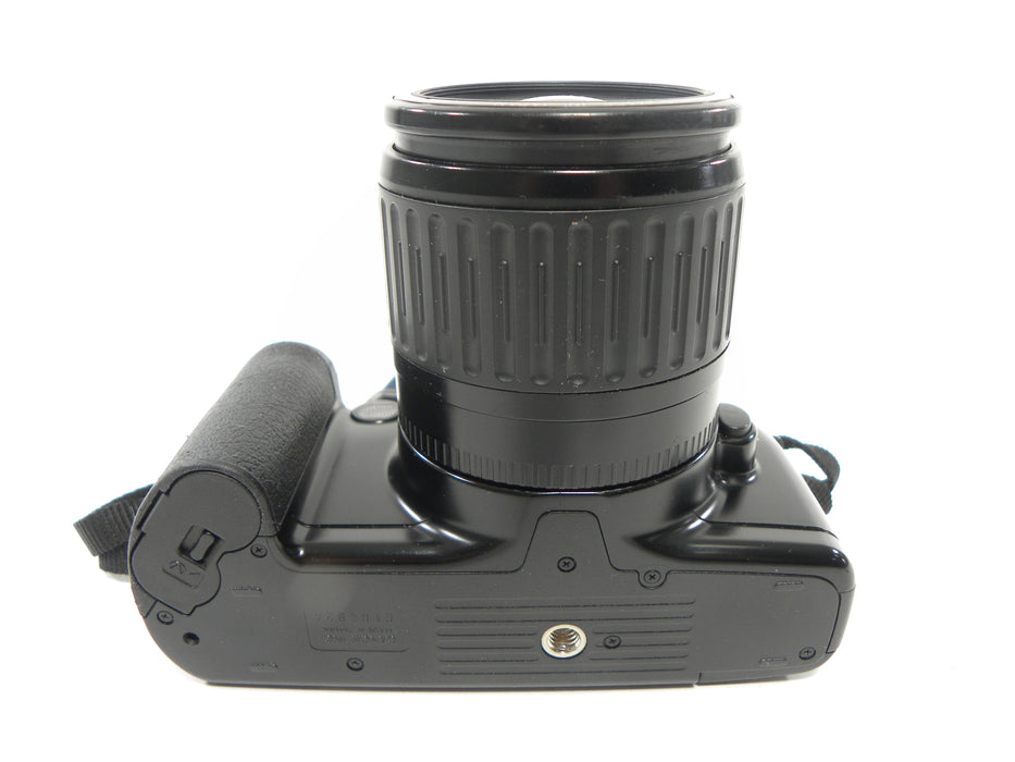 Canon EOS Rebel XS 35mm SLR w/EF 35-80mm f4-5.6
