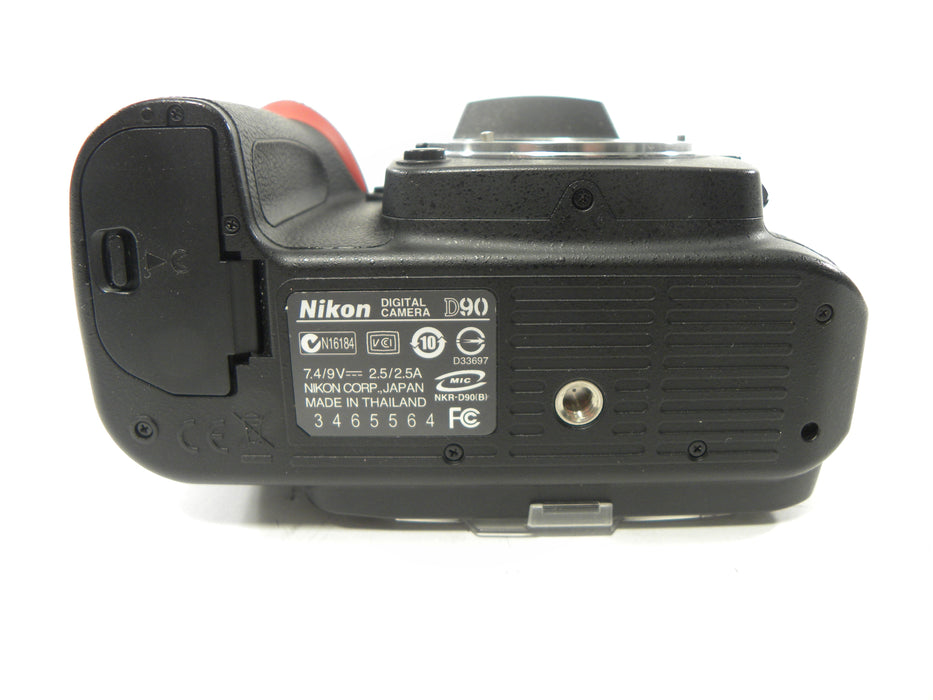 Nikon D90 12.3mp Digital SLR Body Only Shutter Ct. 1,179 AS IS No Returns