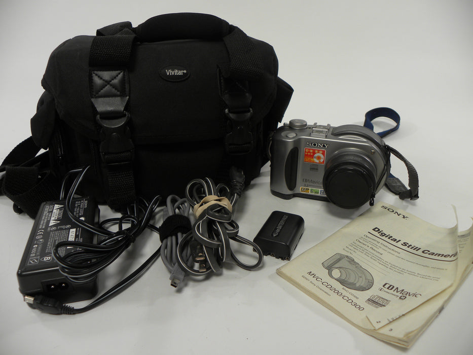 Sony Mavica CD MVC CD300 3.3mp Digital Camera