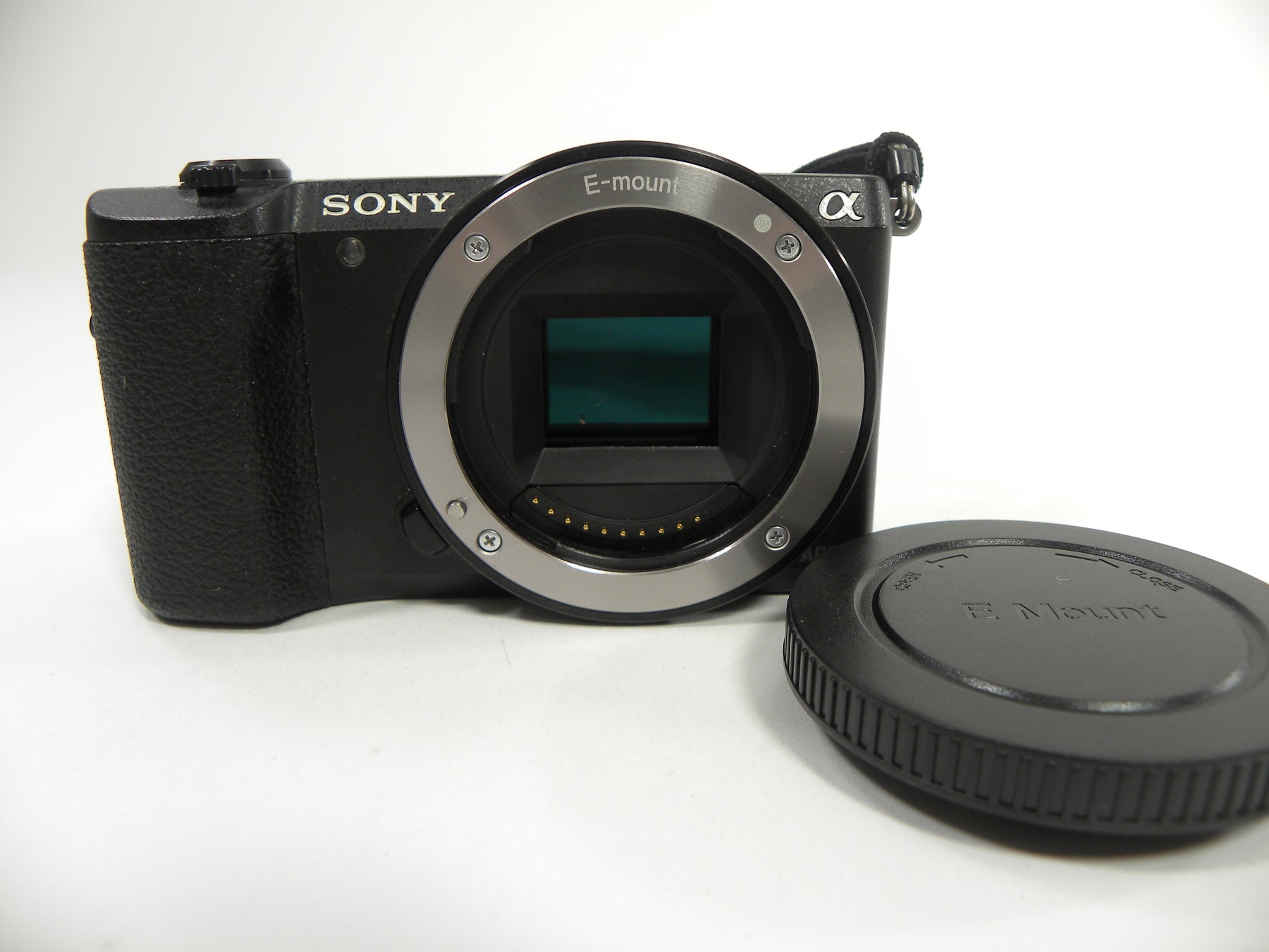 Sony a5100 24.3mp Digital Mirrorless camera AS IS NO Returns!!