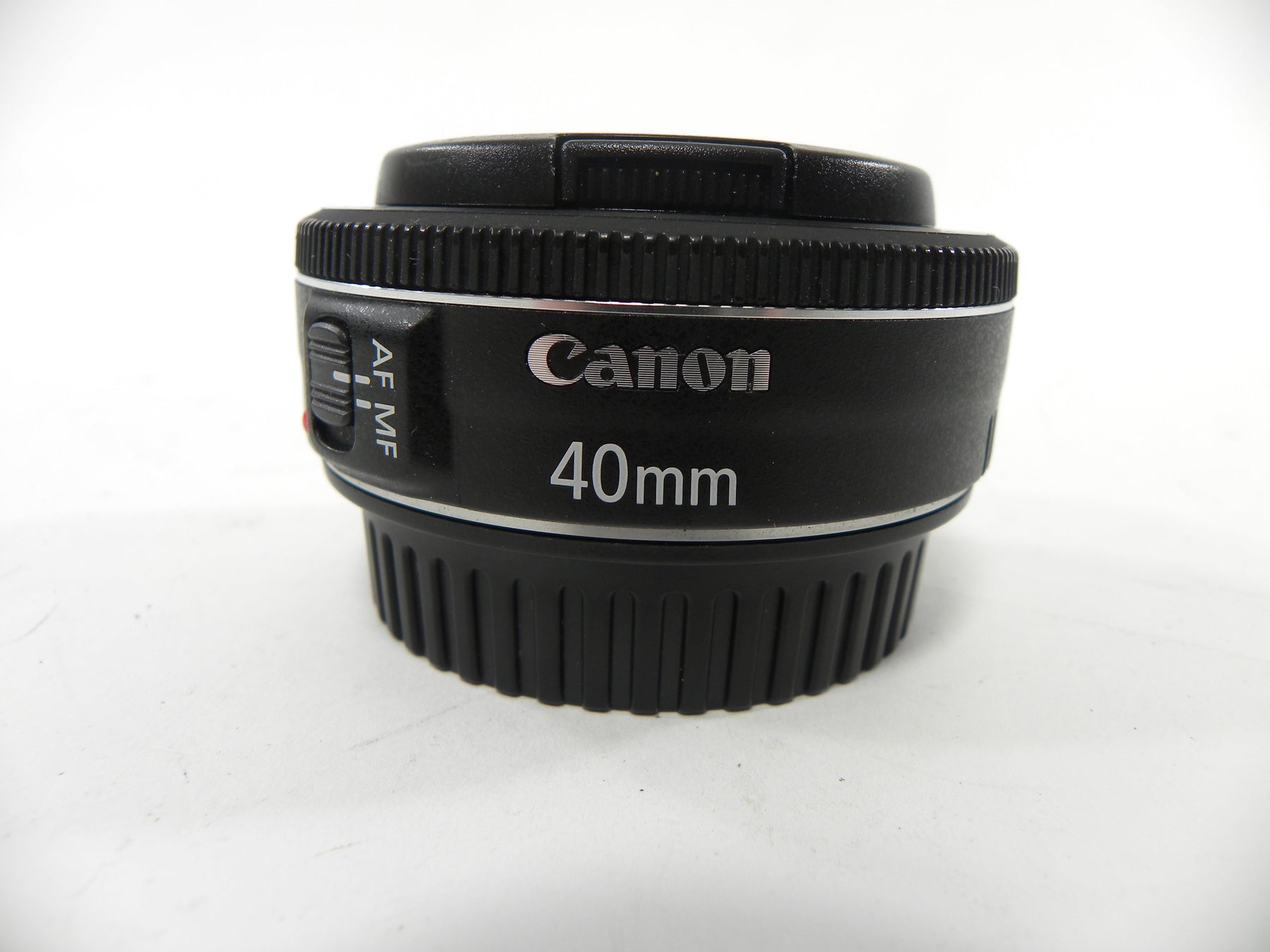Canon EF 40mm f2.8 STM