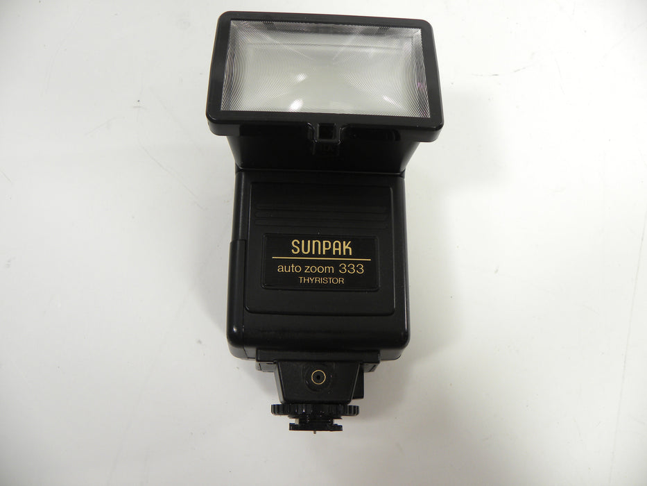 Sunpak Auto Zoom 333 Thyristor Universal Shoe Mount Flash