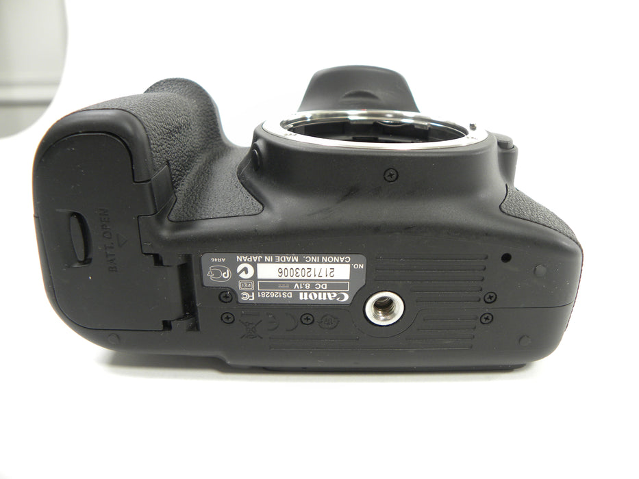 Canon 60D 18mp Digital SLR Body Only Shutter Ct. 13,568