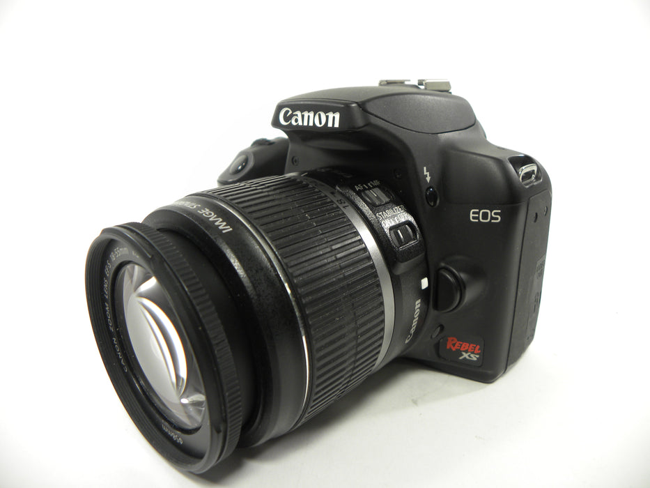 Canon EOS Rebel XS 10.1mp Digital SLR w/EF-S 18-55 IS Shutter Ct. 5,609