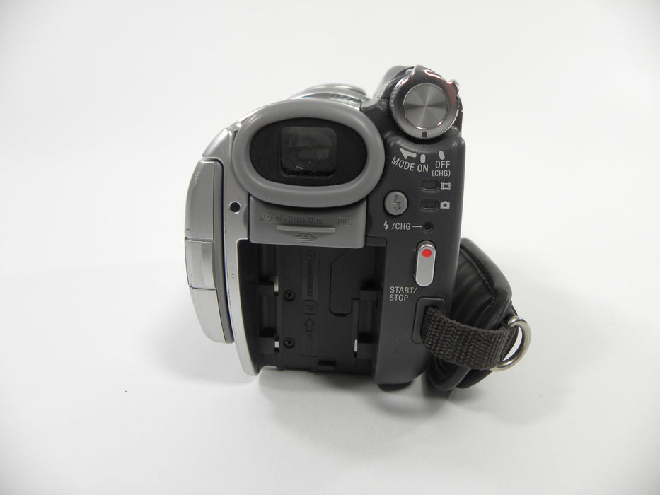 Sony DCR-DVD405 Camcorder