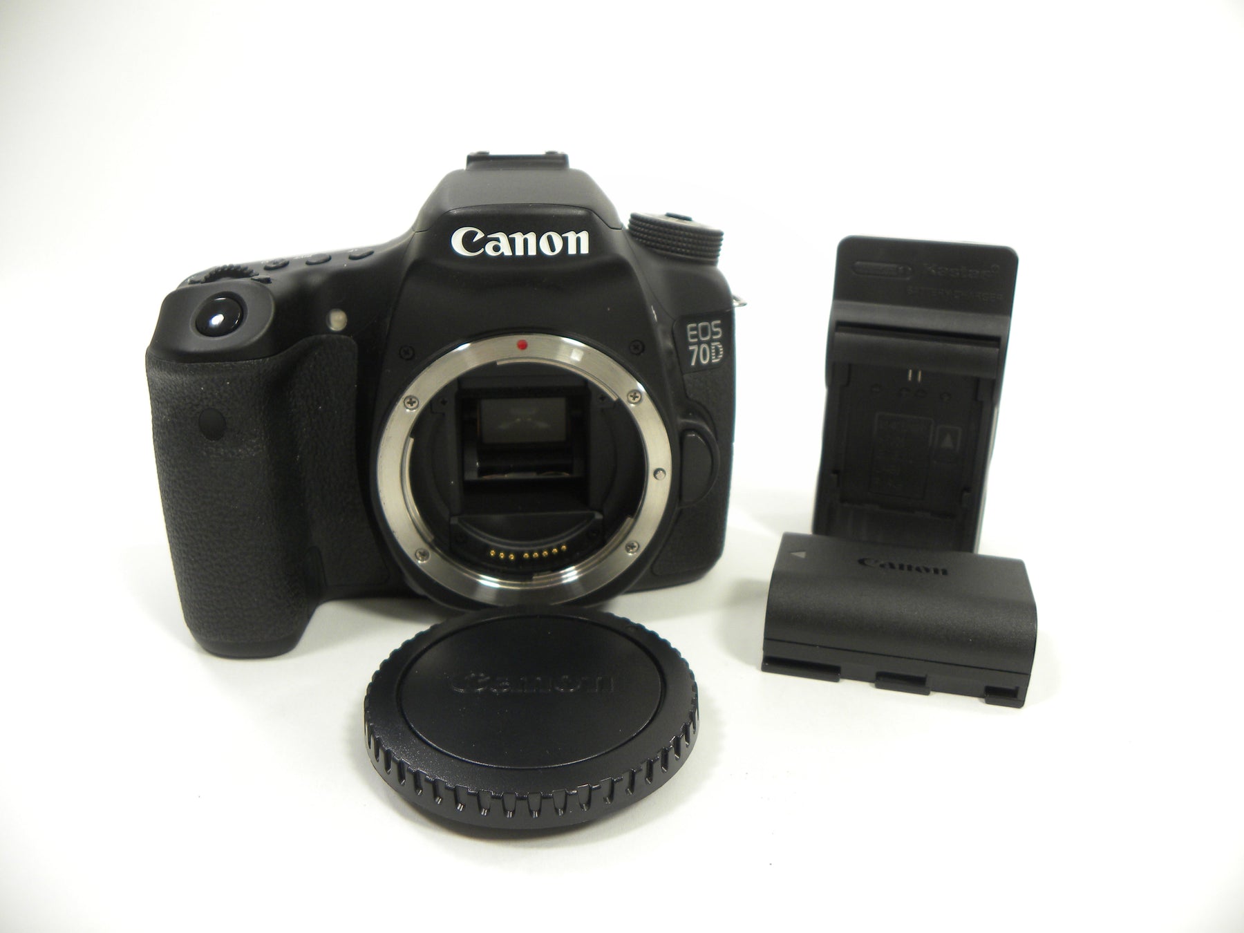 Canon EOS 70D 20mp Digital SLR Body Only Shutter Ct. 9,165
