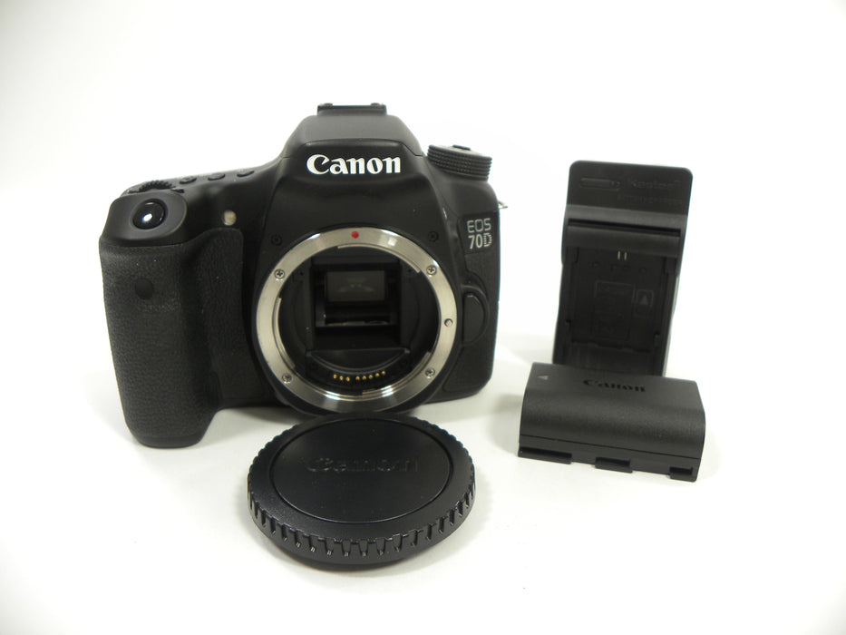 Canon EOS 70D 20mp Digital SLR Body Only Shutter Ct. 9,165