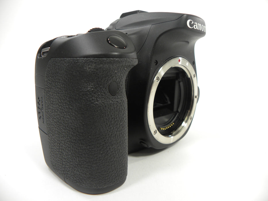 Canon EOS 70D 20mp Digital SLR Body Only Shutter Ct. 9,165
