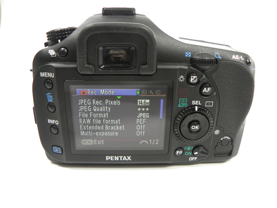 Pentax K20D 14.6mp Digital SLR w/Pentax-DA SMC 18-55mm Shutter Ct. 155