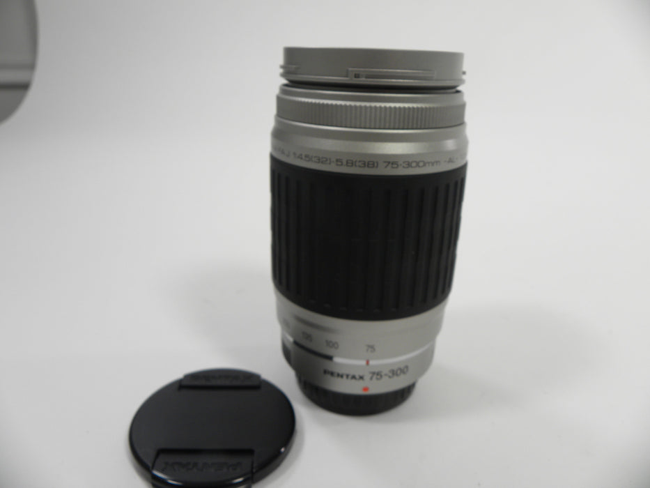 Pentax-FA J SMC 75-300mm f4.5-5.8 AL