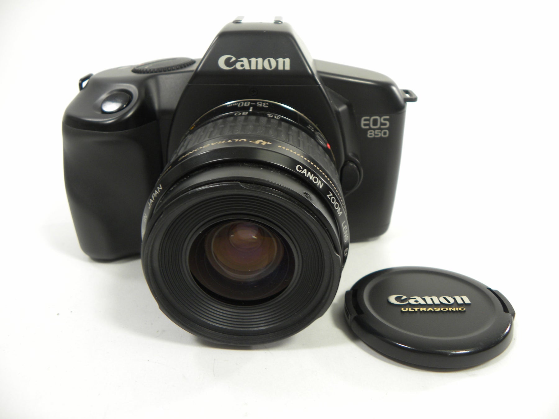 Canon EOS 850 35mm SLR w/EF 35-80mm f4-5.6 USM lens