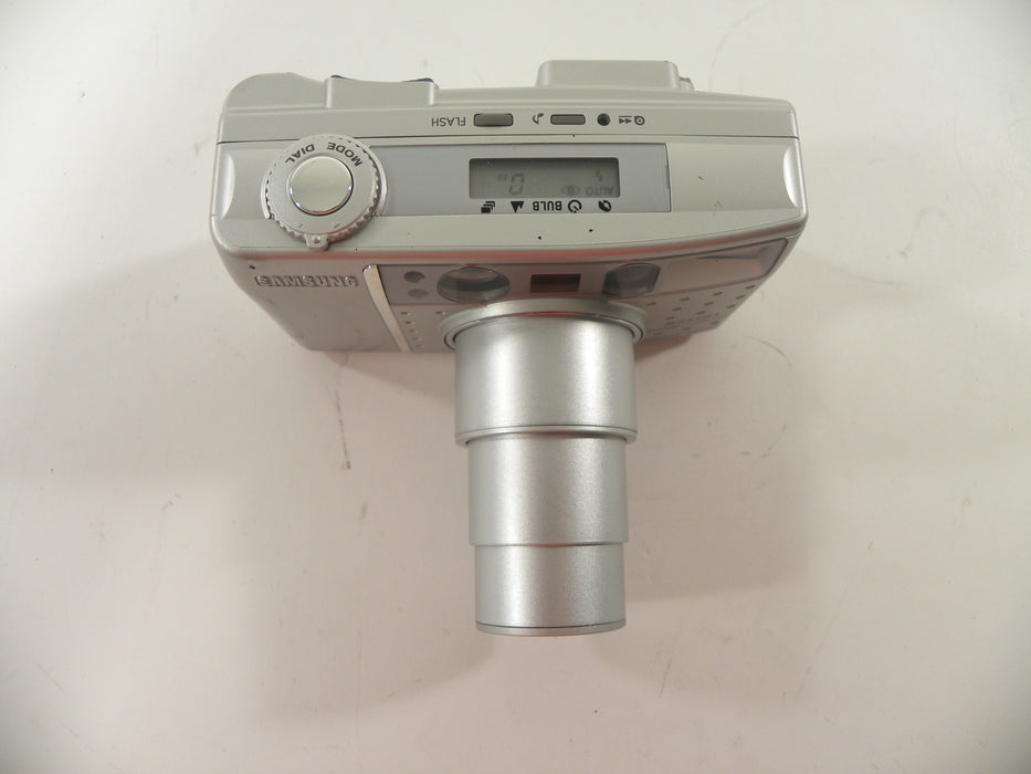 Samsung Maxima Zoom 120 Ti Quartz Date 35mm camera
