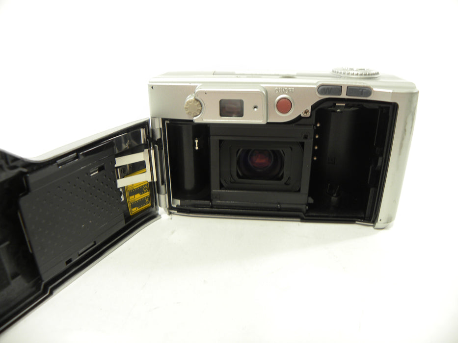 Samsung Maxima Zoom 120 Ti Quartz Date 35mm camera