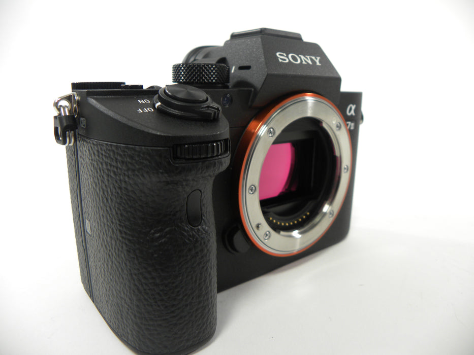 Sony a 7 III 24.2mp Digital Mirrorless Camera Body only Shutter Ct. 53