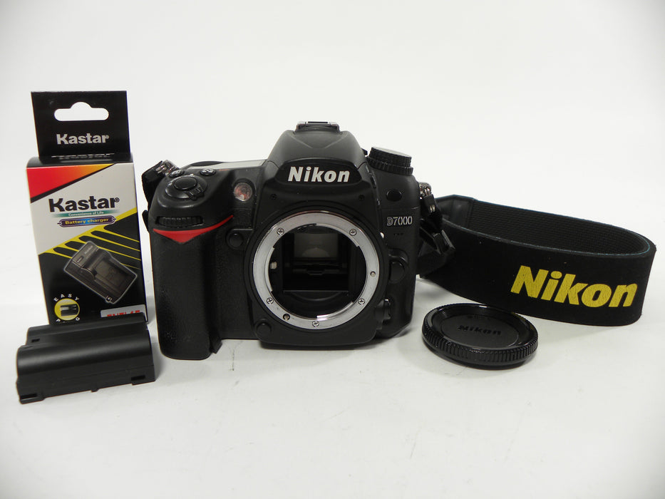 Nikon D7000 16.2mp Digital SLR camera Body Only Shutter Ct. 25,771