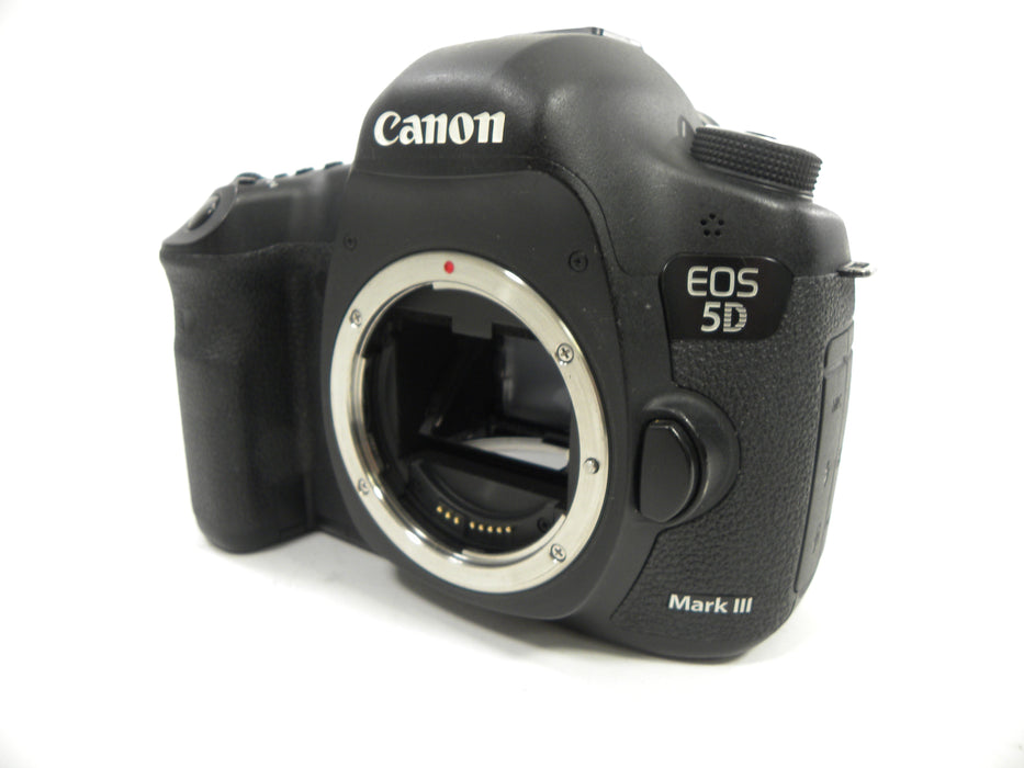 Canon EOS 5D Mark III 22.3mp Digital SLR Body only Shutter Ct. 133,142