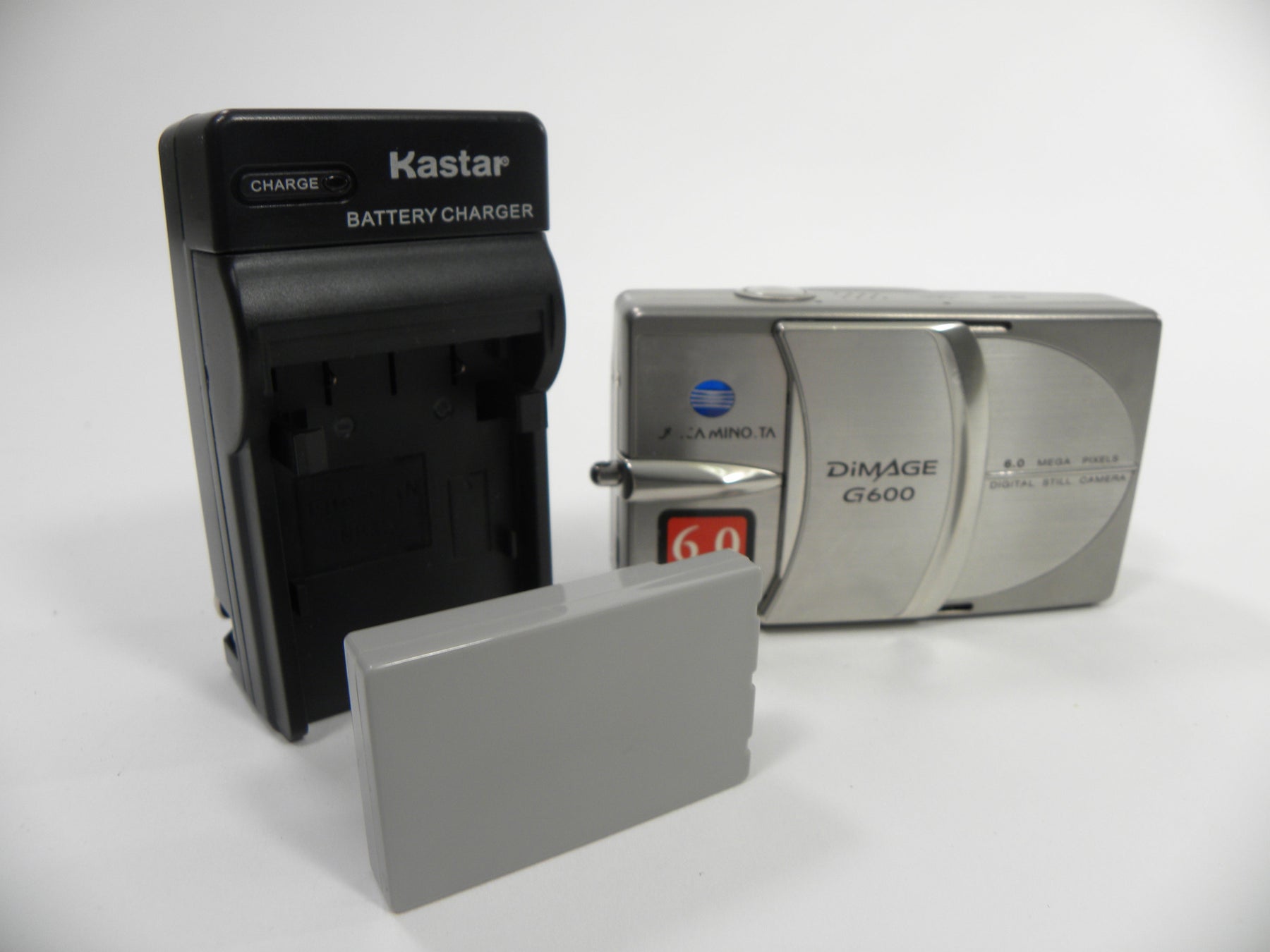 Konica Minolta Dimage G600 6.0mp Digital Camera