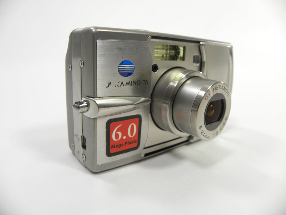 Konica Minolta Dimage G600 6.0mp Digital Camera