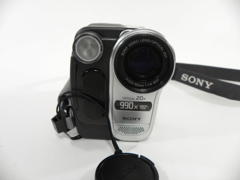 Sony CCD-TRV138 Video Hi8 Handycam Camcorder