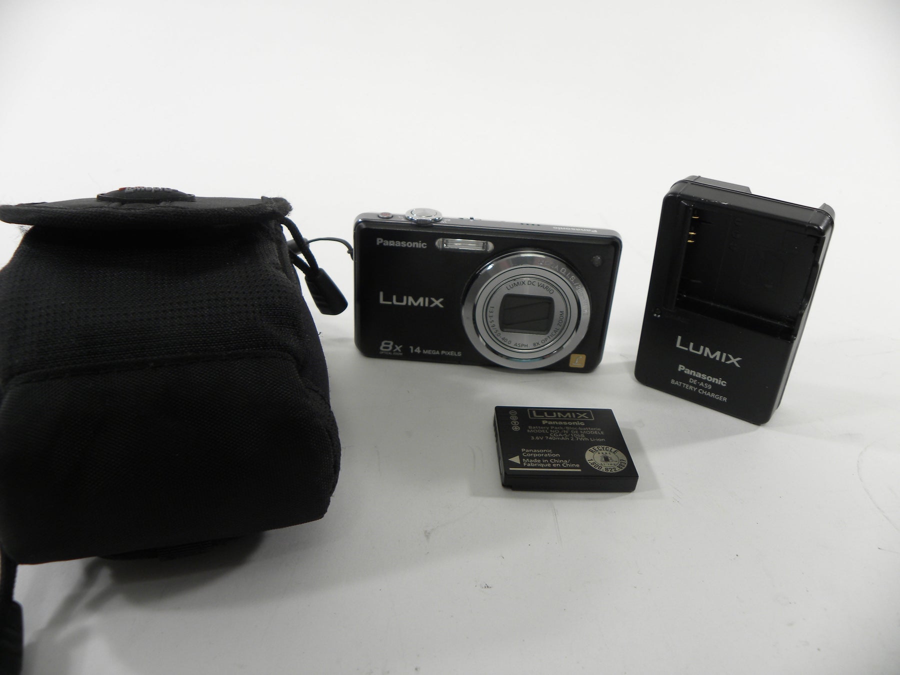 Panasonic Lumix DMC-FH20 14mp Digital Camera