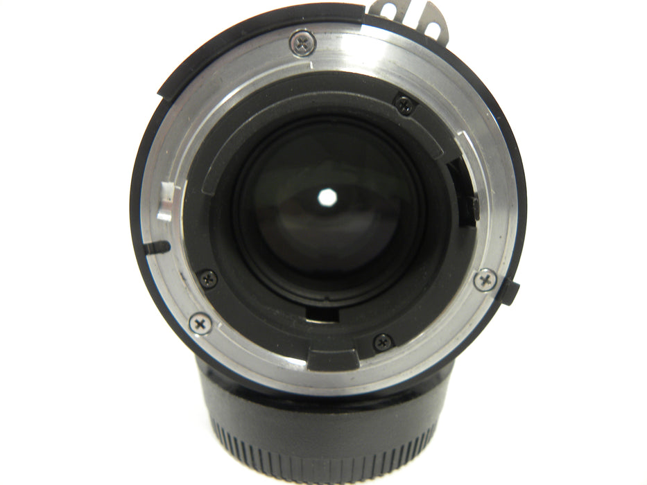 Nikon Nikkor 85mm f2 F Mount Lens