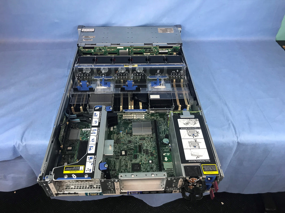 HP B7E24A StoreVirtual 4530 Storage 12x 3TB SAS Array ( DL380p G8)
