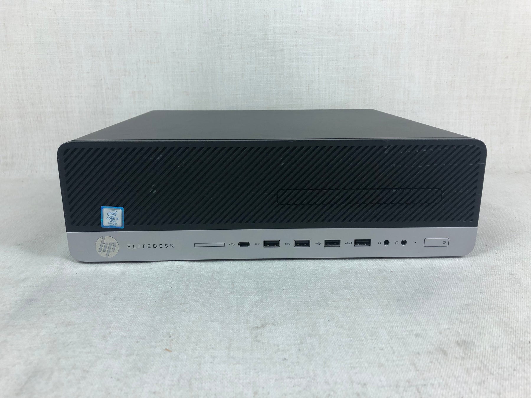 HP EliteDesk 800 G3 SFF PC | i7-6700 | 16gb ram | 512gb SSD | W10 Pro