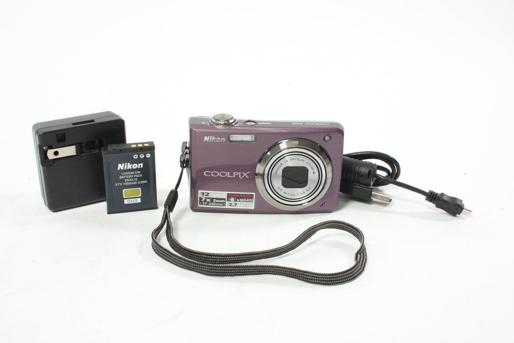 Nikon Coolpix S630 Digital Point-and-Shoot 7x Zoom 12.0mp (Purple)
