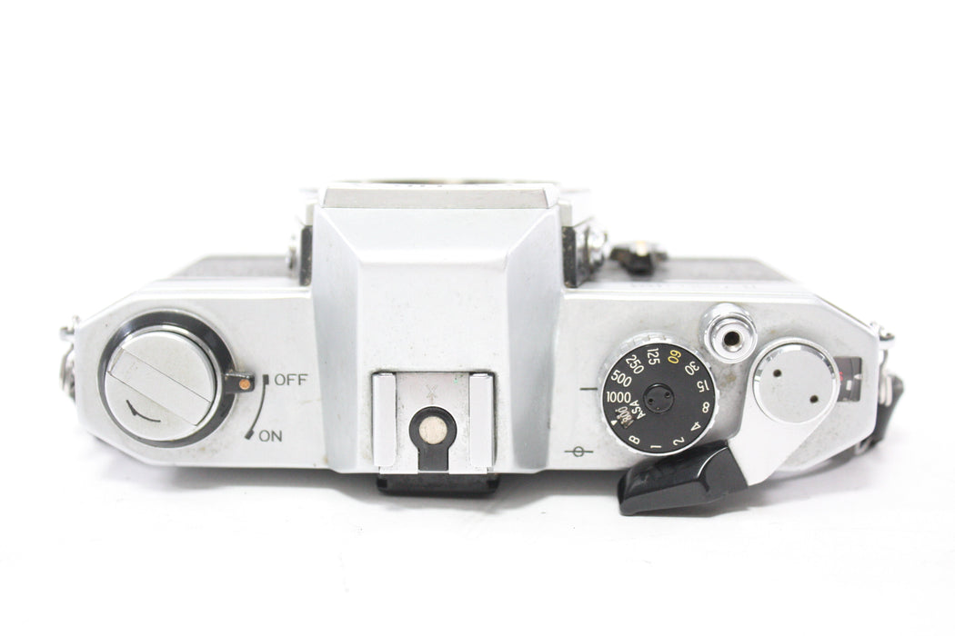 Yashica FX-2 35mm SLR with Tamron 35-135mm f/3.5-4.2 CF Tele Macro Lens