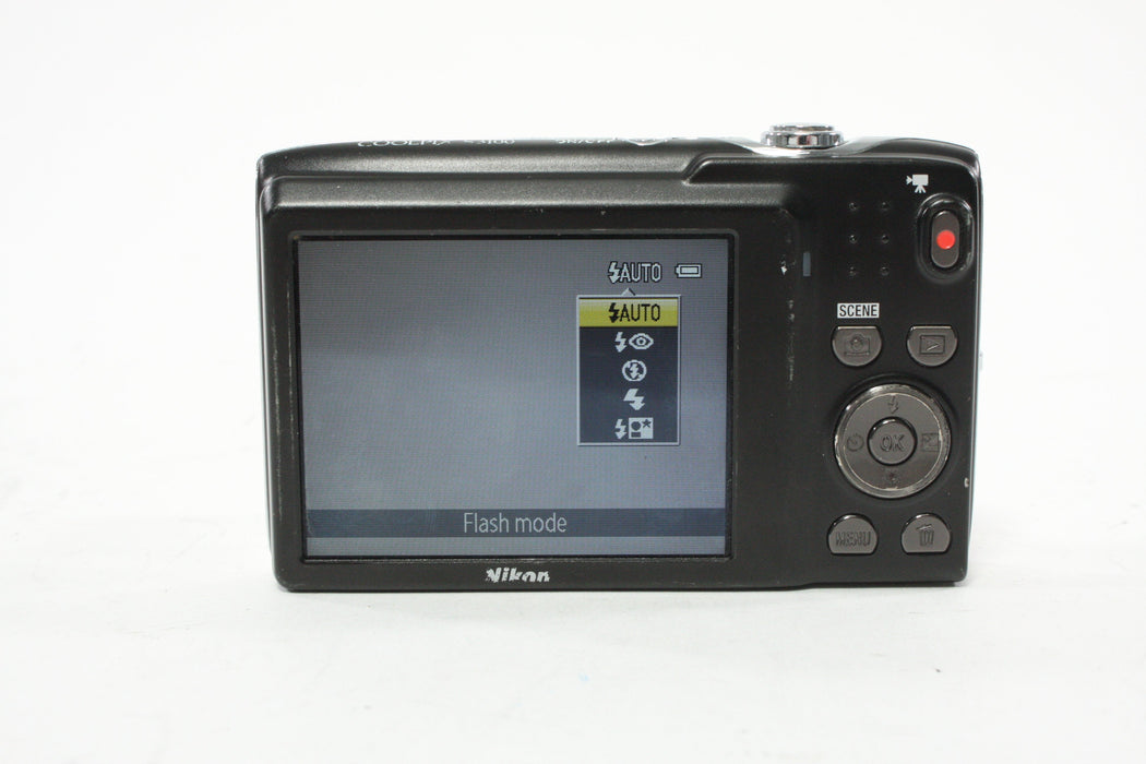 Nikon Coolpix S3100 Digital Point-and-Shoot Camera 5x Zoom 14.0mp