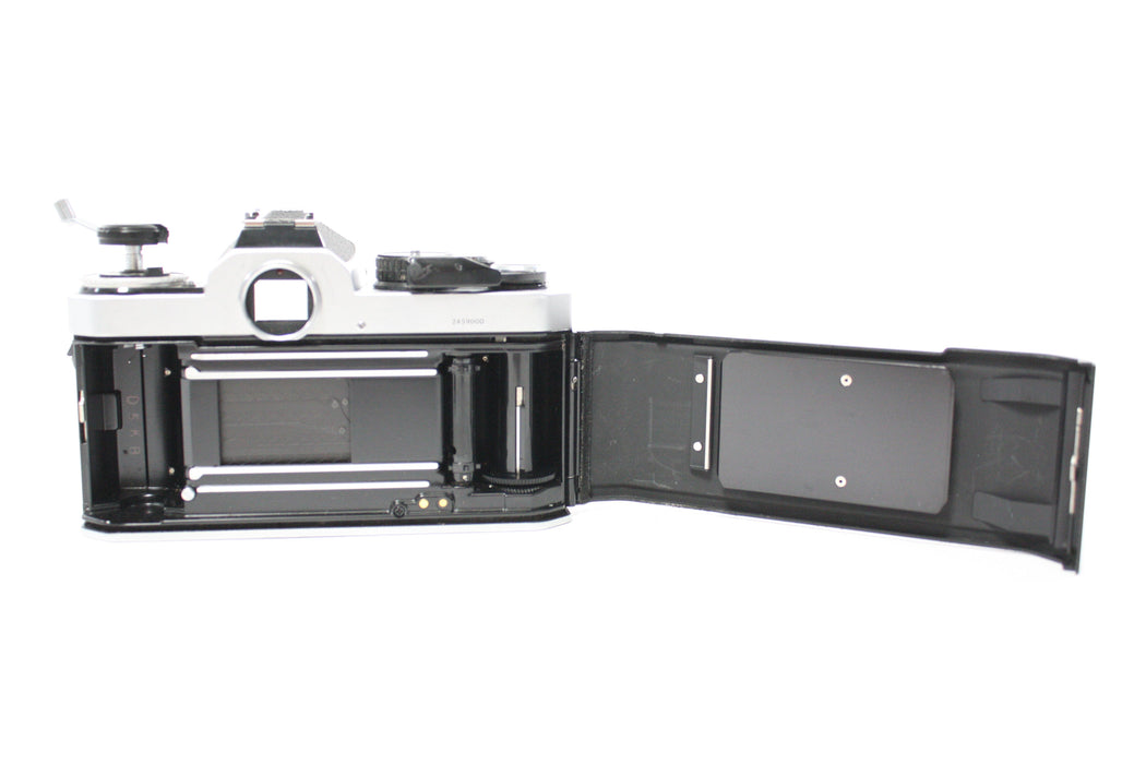 Nikon FE2 35mm SLR Camera Body