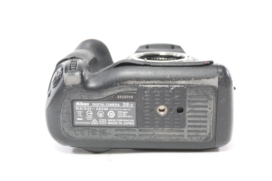 Nikon D5-b FX DSLR Camera Body with Shutter Count 330,377