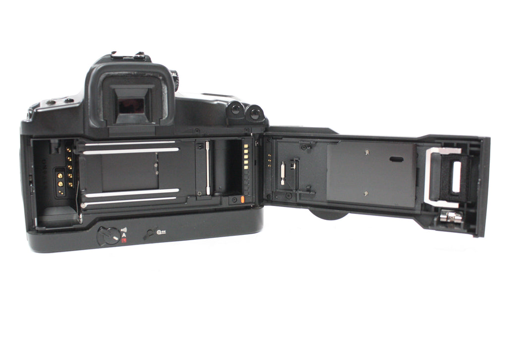 Canon EOS 3 35mm SLR Camera Body