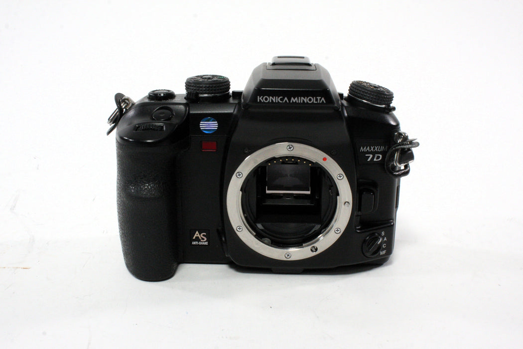 Konica Minolta Maxxum 7D with YC-7D Motion Drive