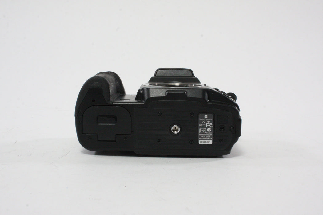 Konica Minolta Maxxum 7D with YC-7D Motion Drive