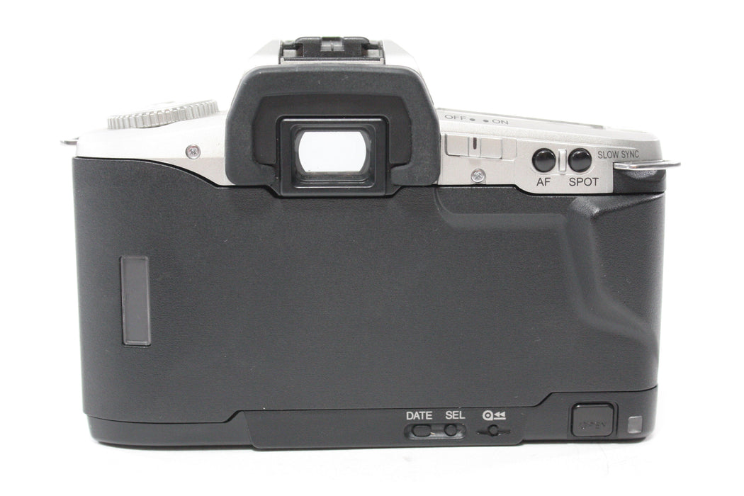 Minolta Maxxum 4 35mm SLR Camera Body