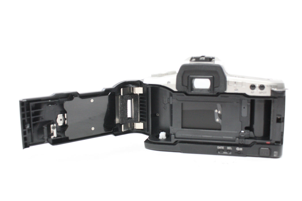 Minolta Maxxum 4 35mm SLR Camera Body