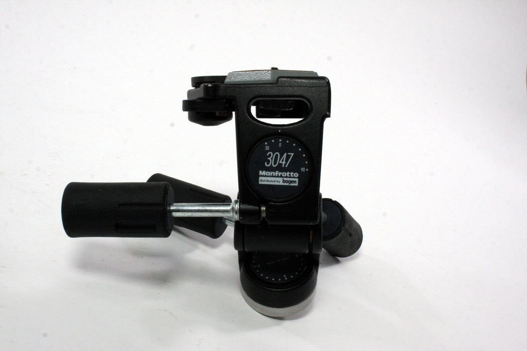 Manfrotto 3047 Three-Way-Pan Tilt Head