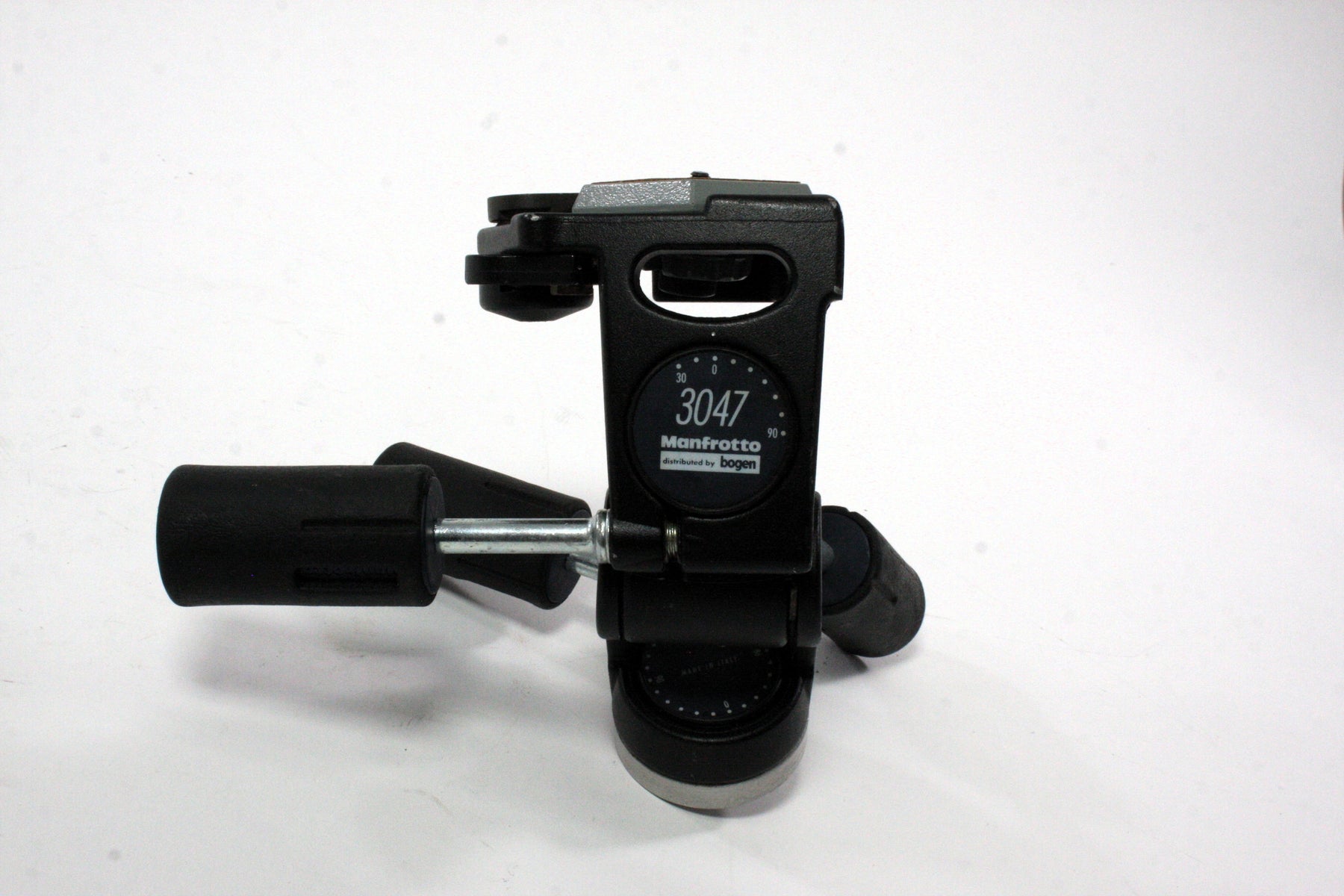 Manfrotto 3047 Three-Way-Pan Tilt Head